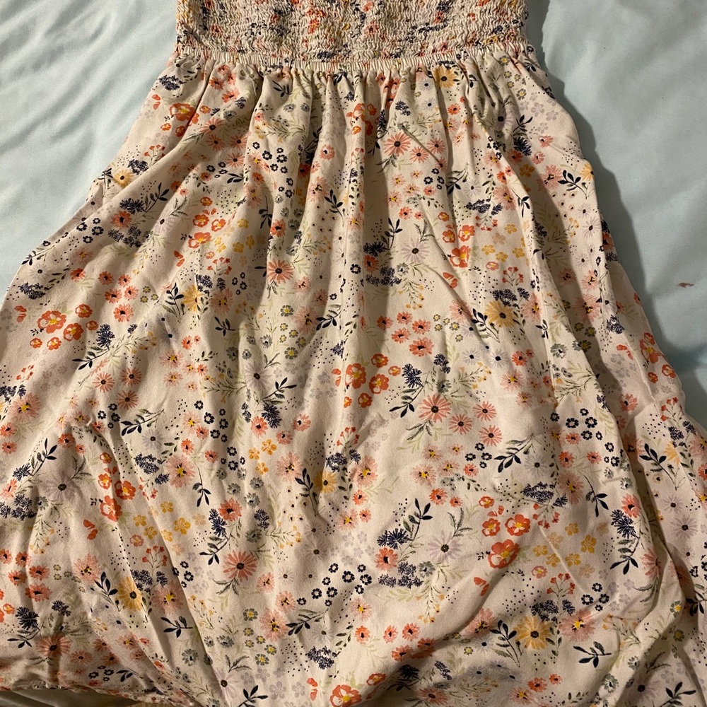 Dress - Picture 2 of 2